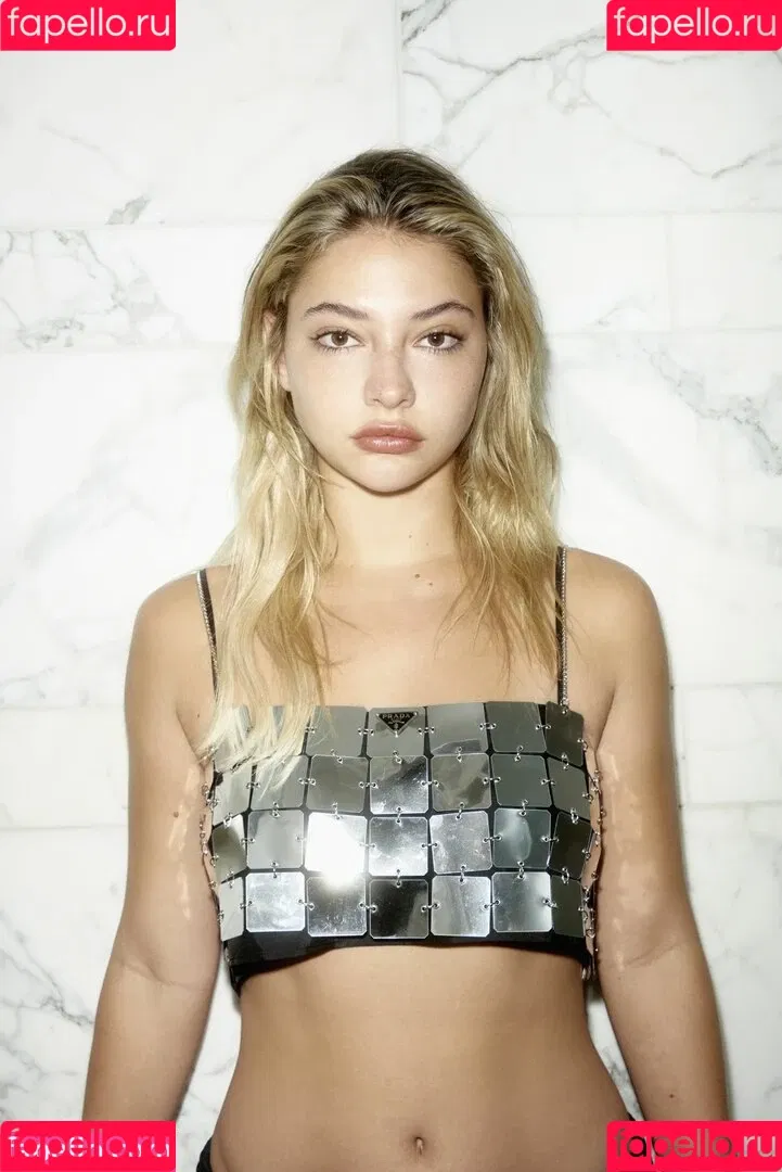 Madelyn Cline / madelyncline Onlyfans Photo Gallery 