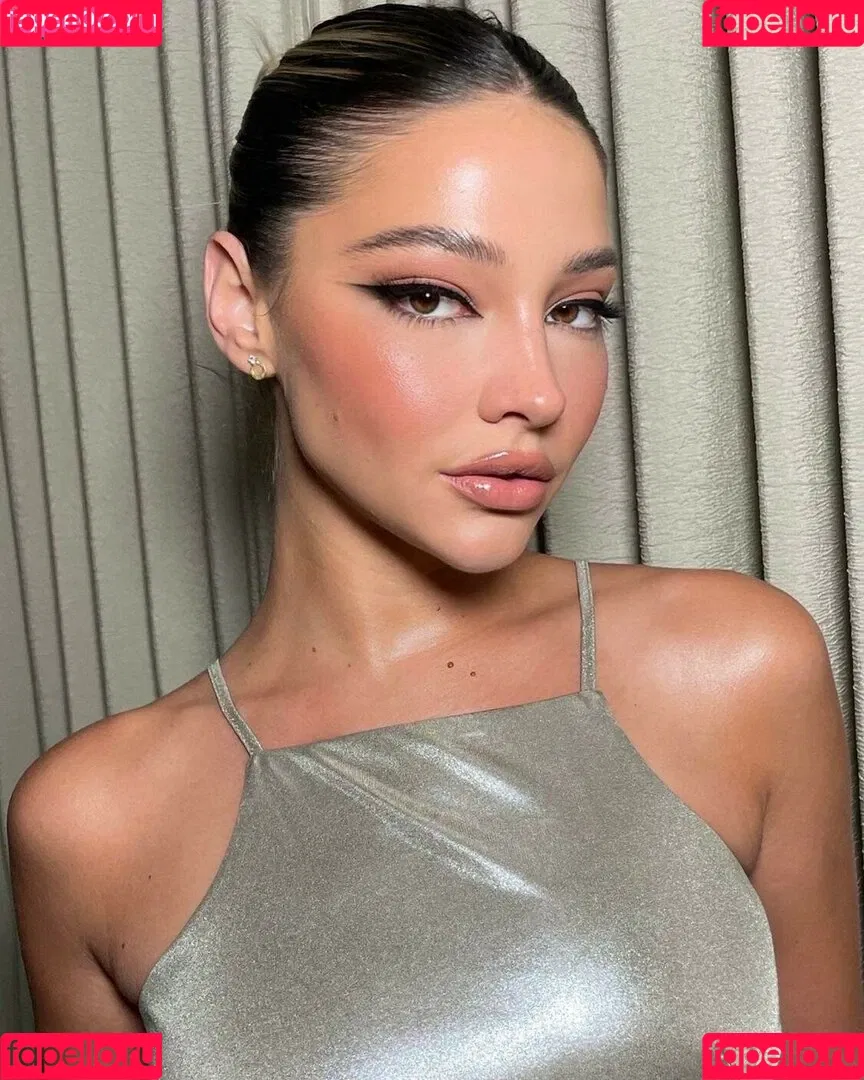 Madelyn Cline / madelyncline Onlyfans Photo Gallery 