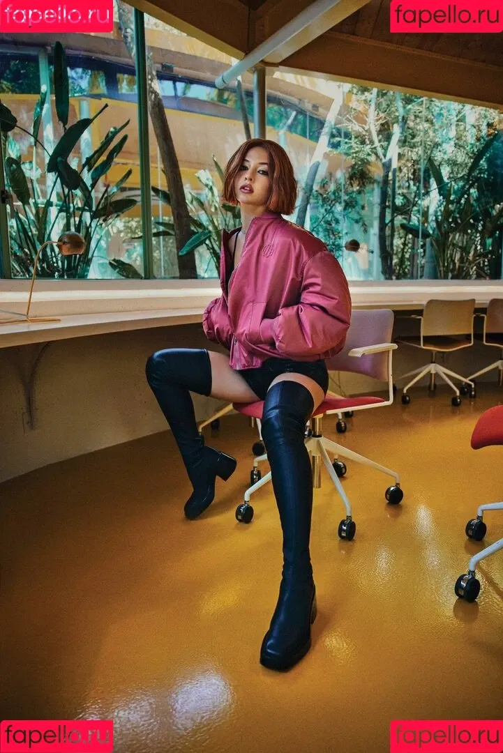 Madelyn Cline / madelyncline Onlyfans Photo Gallery 