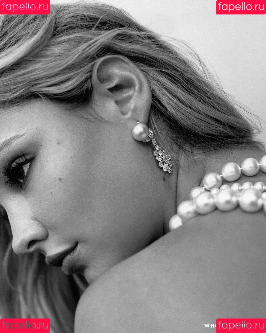 Madelyn Cline / madelyncline Onlyfans Photo Gallery 