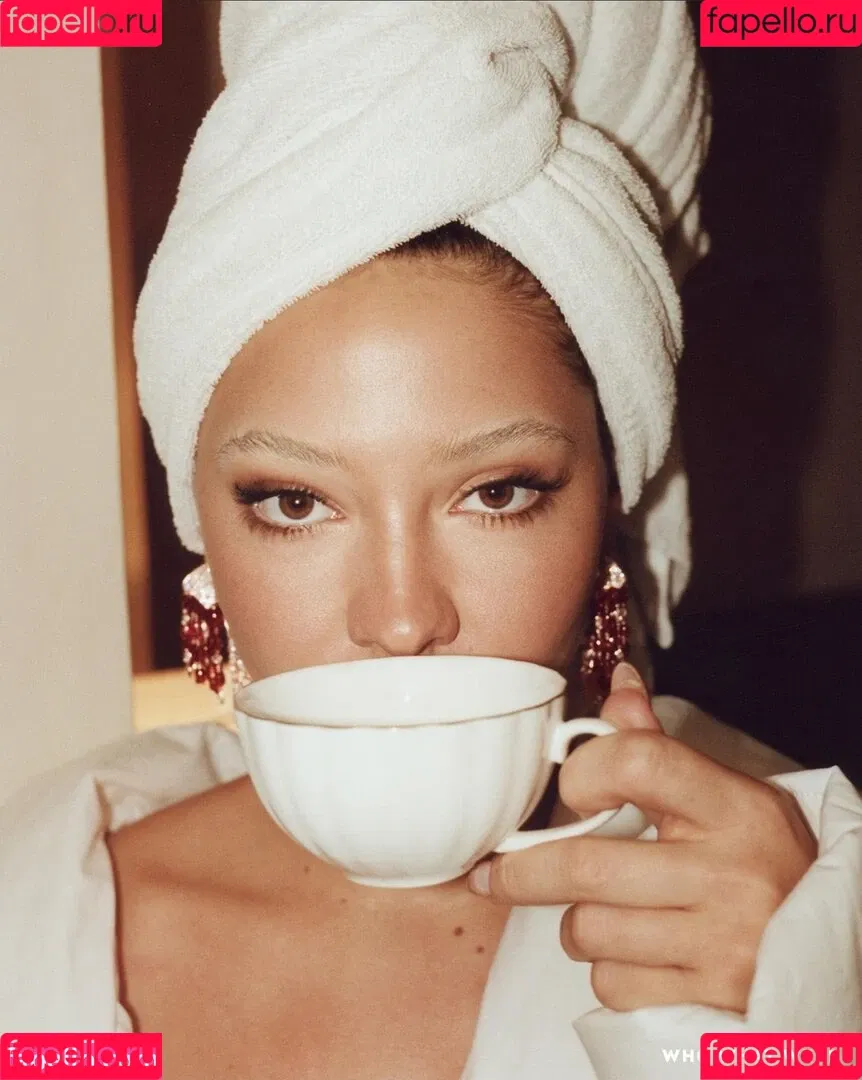 Madelyn Cline / madelyncline Onlyfans Photo Gallery 