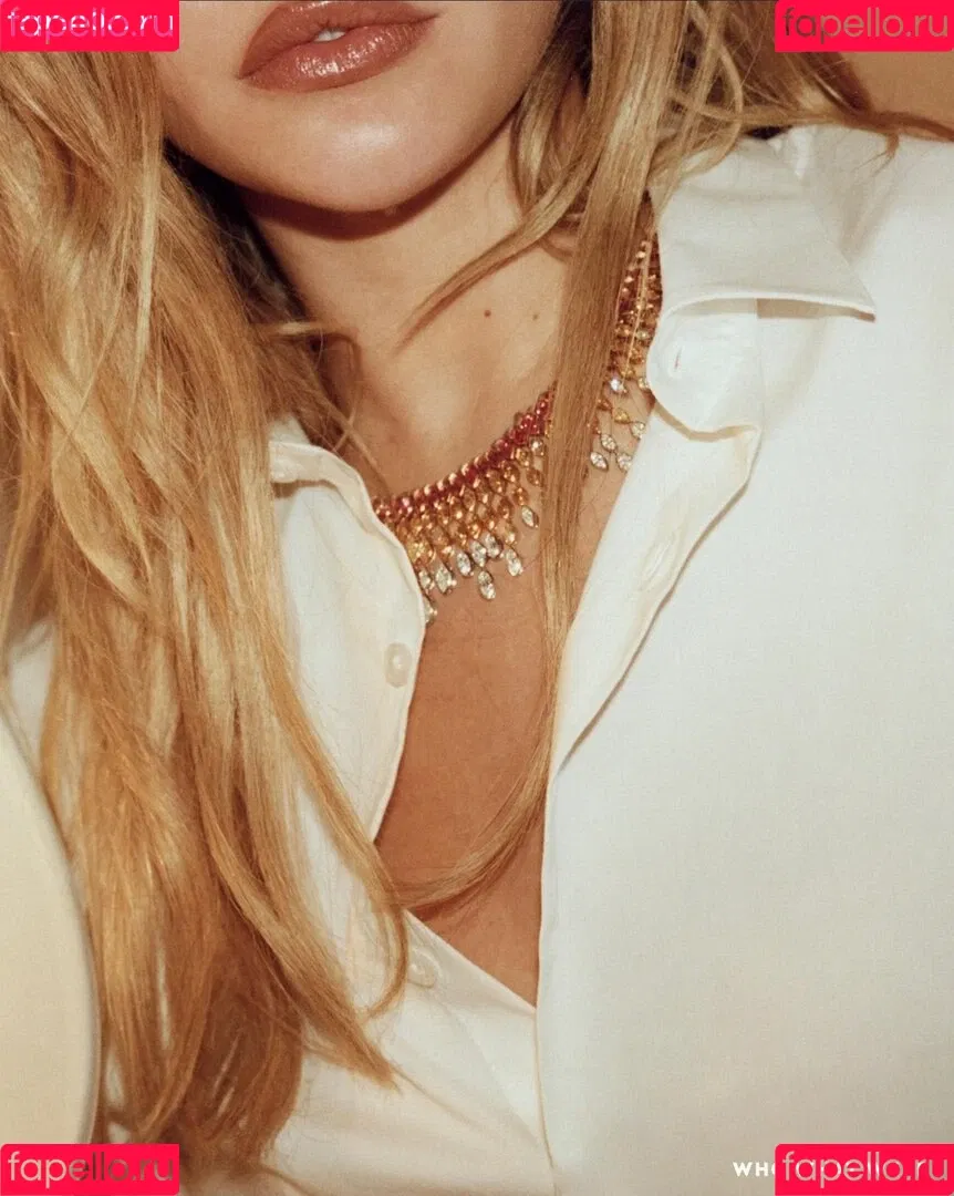 Madelyn Cline / madelyncline Onlyfans Photo Gallery 