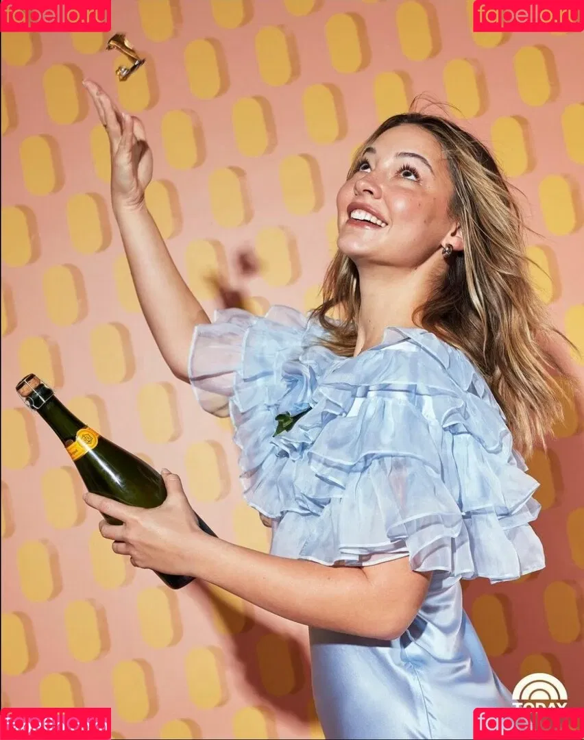 Madelyn Cline / madelyncline Onlyfans Photo Gallery 