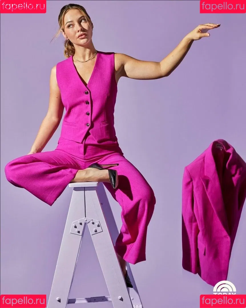 Madelyn Cline / madelyncline Onlyfans Photo Gallery 