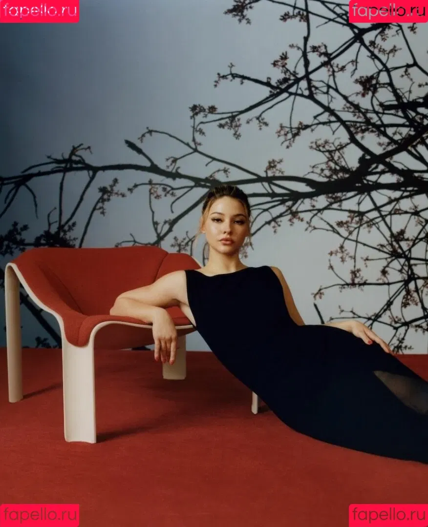 Madelyn Cline / madelyncline Onlyfans Photo Gallery 