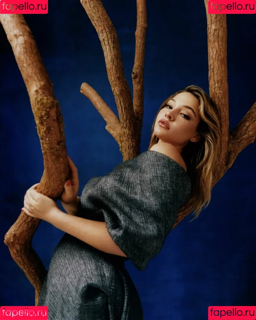 Madelyn Cline / madelyncline Onlyfans Photo Gallery 