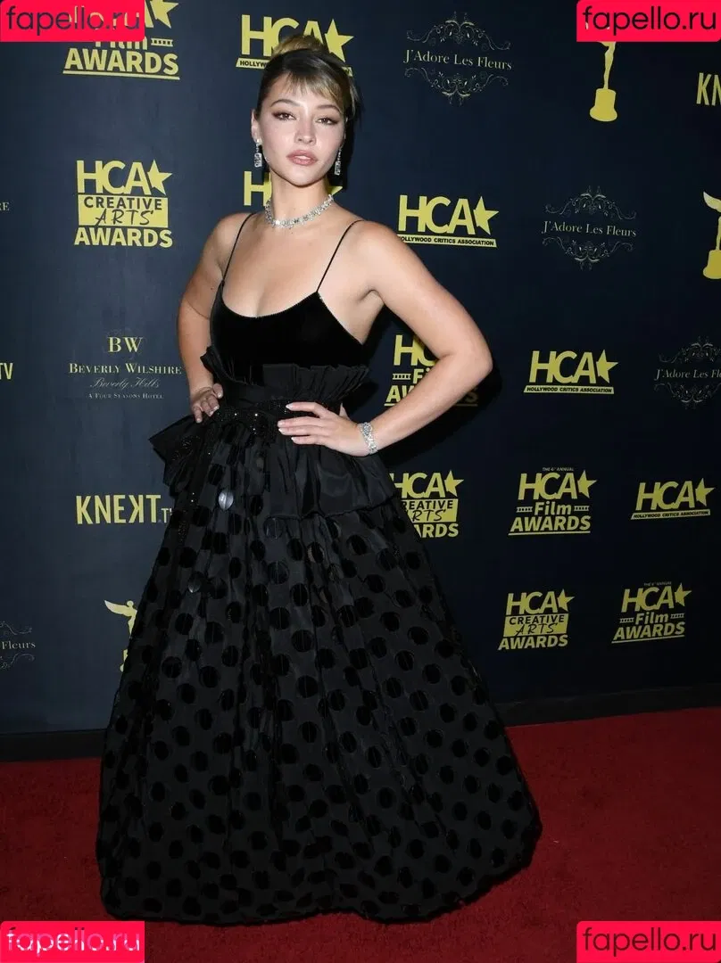 Madelyn Cline / madelyncline Onlyfans Photo Gallery 