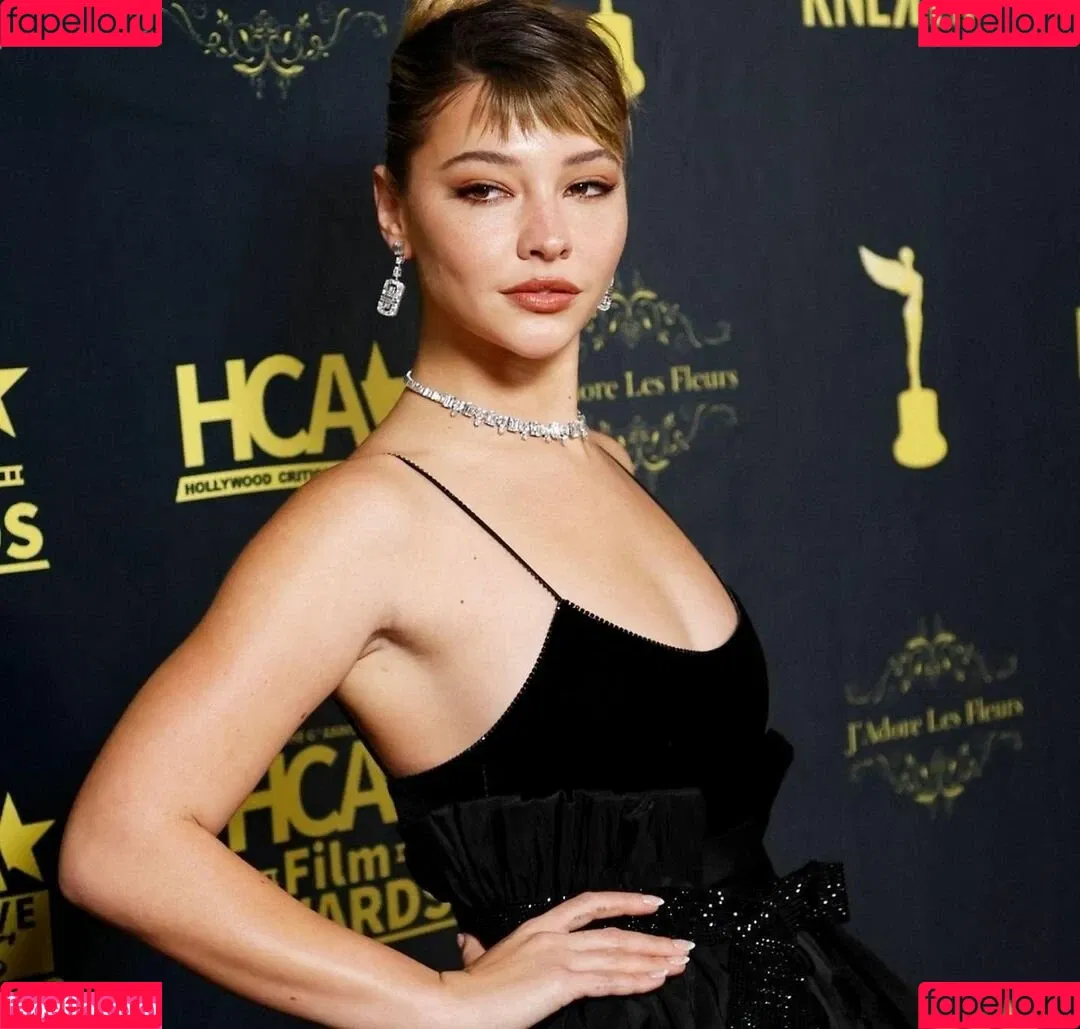 Madelyn Cline / madelyncline Onlyfans Photo Gallery 