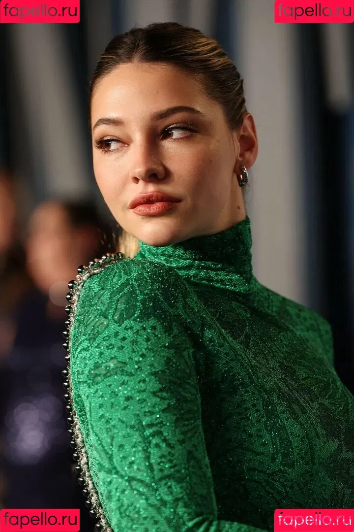 Madelyn Cline / madelyncline Onlyfans Photo Gallery 