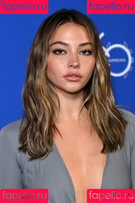 Madelyn Cline / madelyncline Onlyfans Photo Gallery 