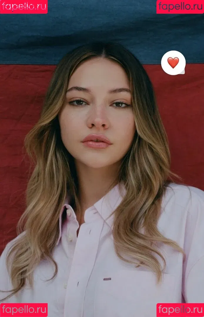 Madelyn Cline / madelyncline Onlyfans Photo Gallery 