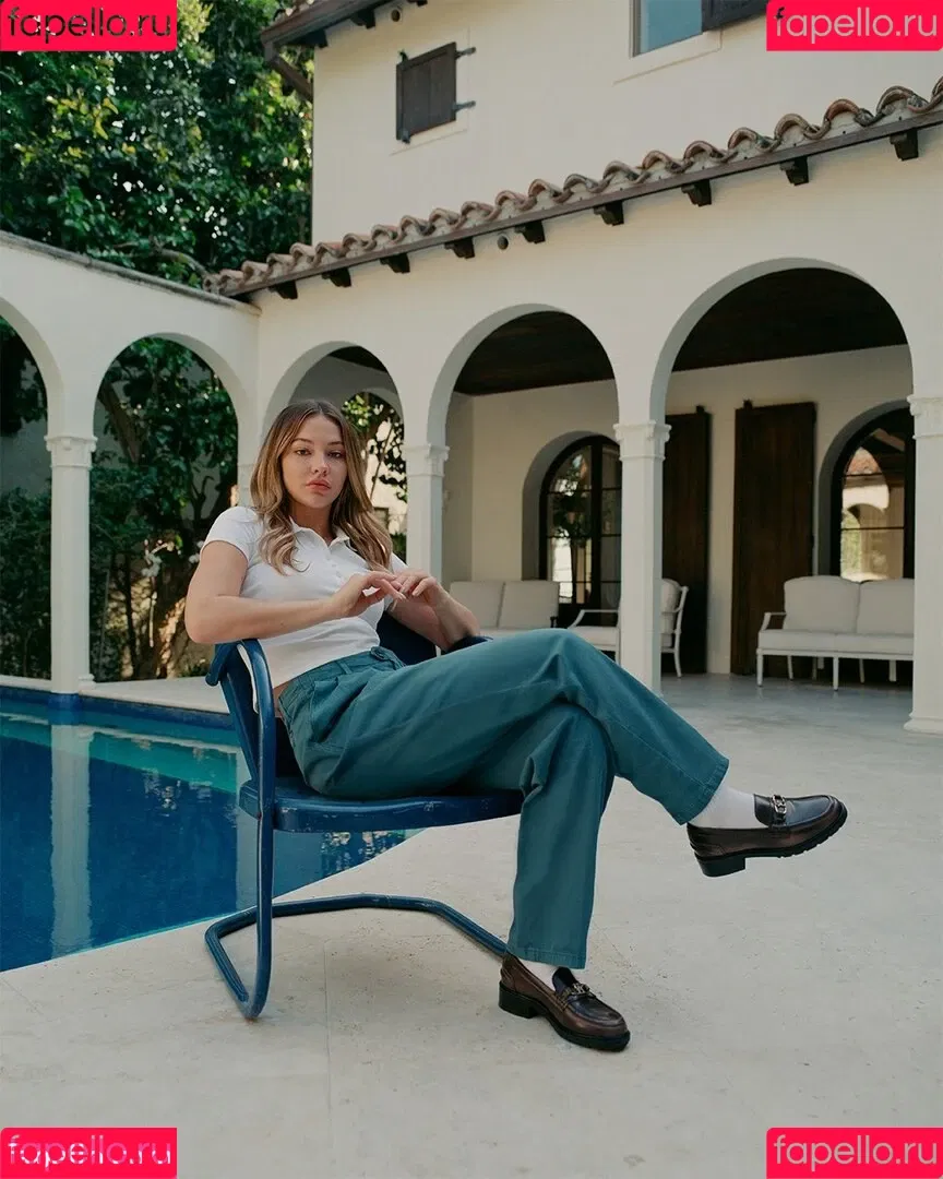 Madelyn Cline / madelyncline Onlyfans Photo Gallery 