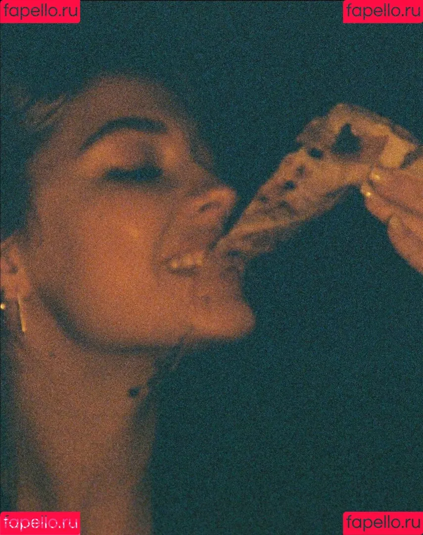 Madelyn Cline / madelyncline Onlyfans Photo Gallery 