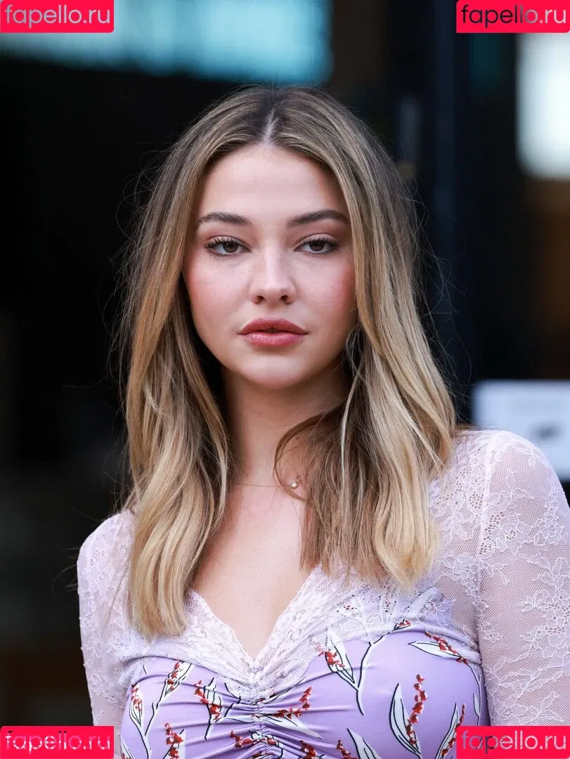 Madelyn Cline / madelyncline Onlyfans Photo Gallery 