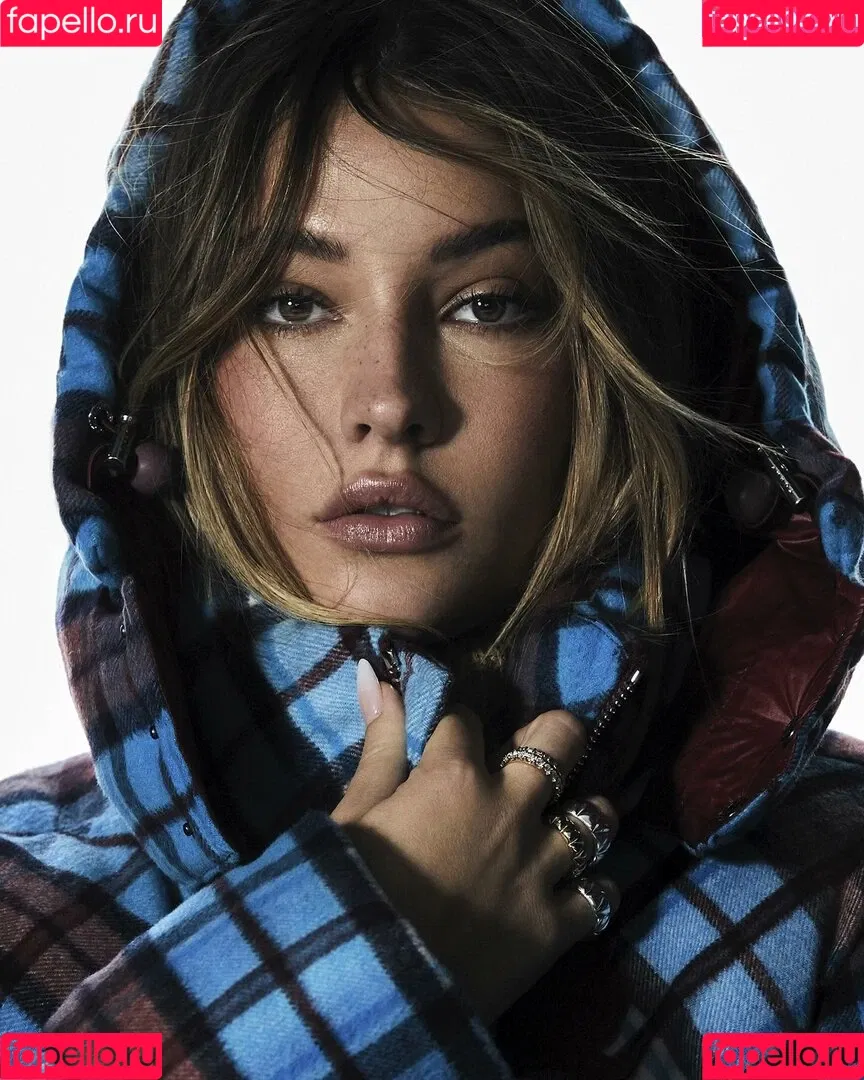 Madelyn Cline / madelyncline Onlyfans Photo Gallery 