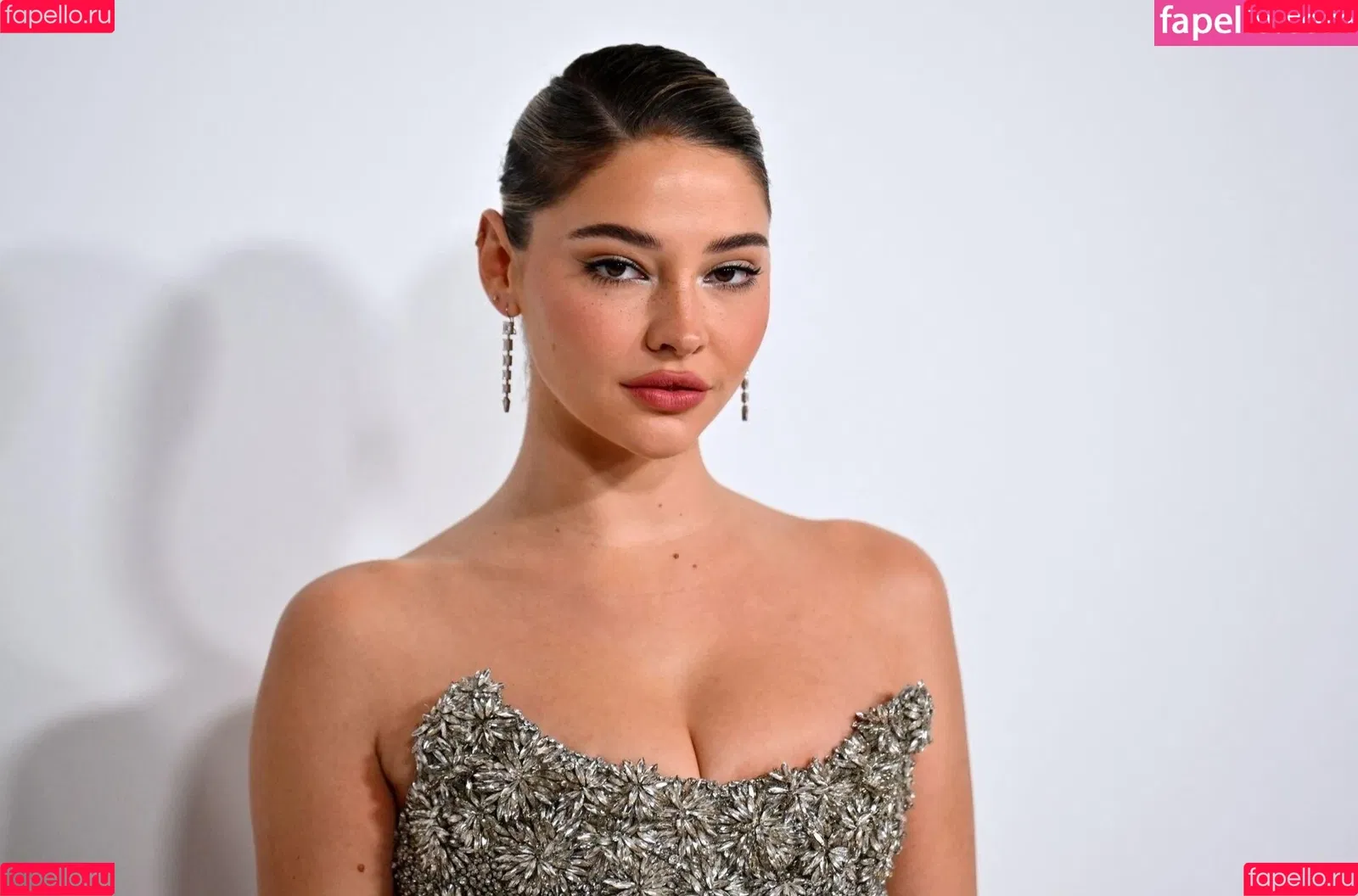 Madelyn Cline / madelyncline Onlyfans Photo Gallery 