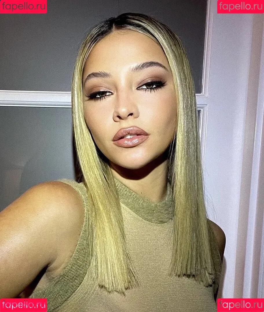 Madelyn Cline / madelyncline Onlyfans Photo Gallery 