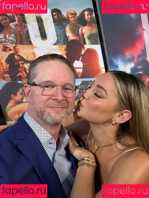 Madelyn Cline / madelyncline Onlyfans Photo Gallery 