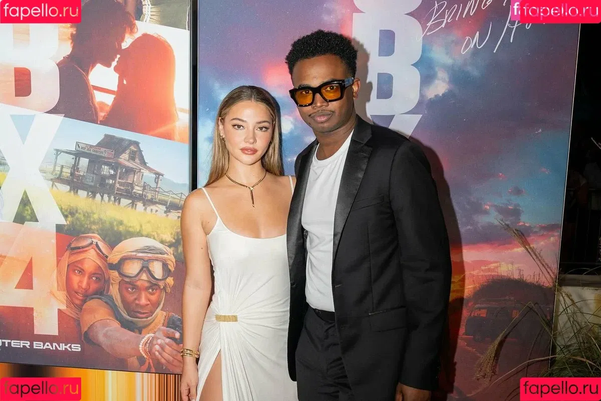 Madelyn Cline / madelyncline Onlyfans Photo Gallery 