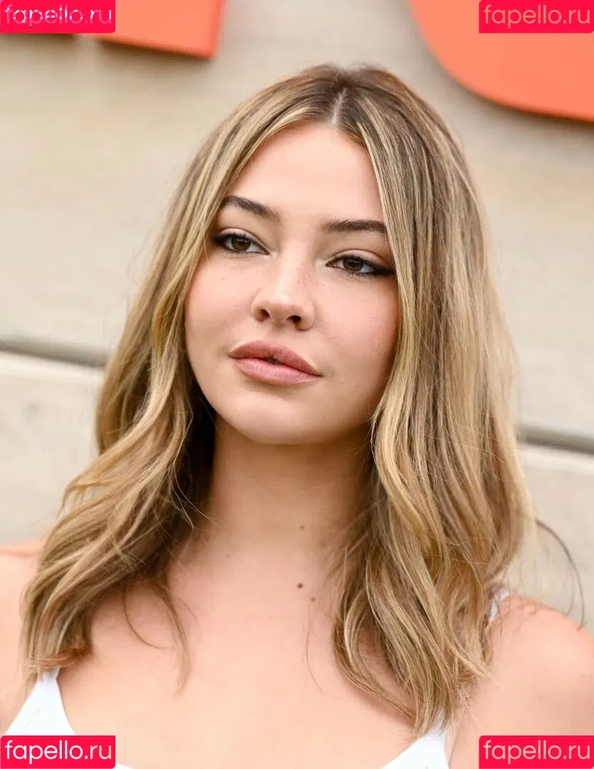 Madelyn Cline / madelyncline Onlyfans Photo Gallery 