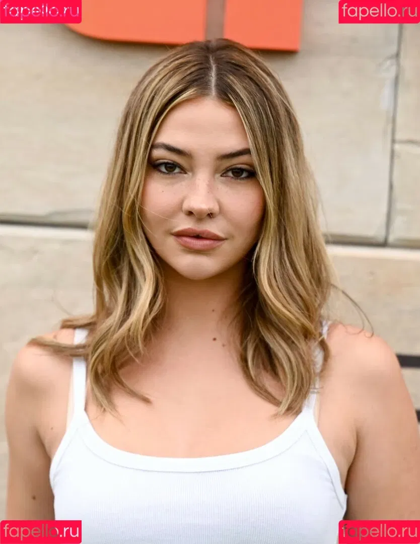 Madelyn Cline / madelyncline Onlyfans Photo Gallery 