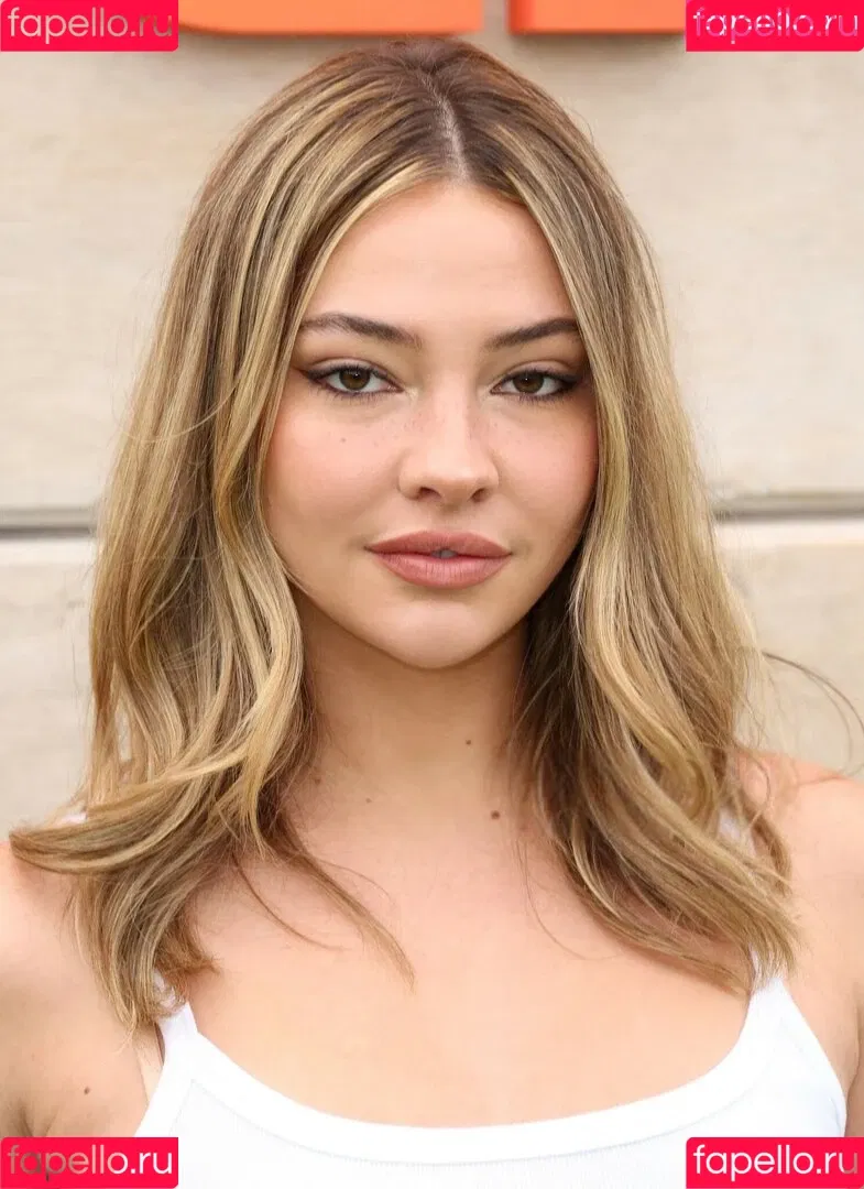 Madelyn Cline / madelyncline Onlyfans Photo Gallery 