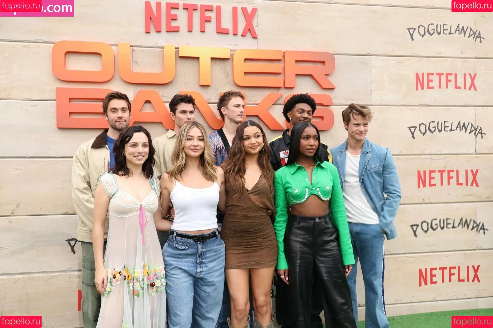 Madelyn Cline / madelyncline Onlyfans Photo Gallery 