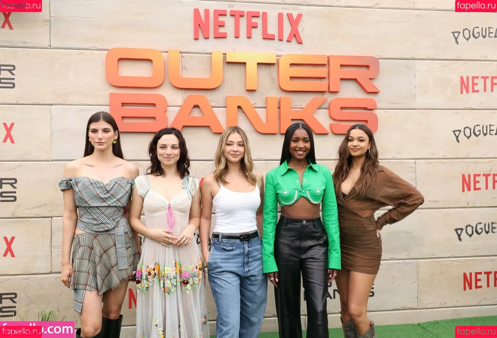 Madelyn Cline / madelyncline Onlyfans Photo Gallery 