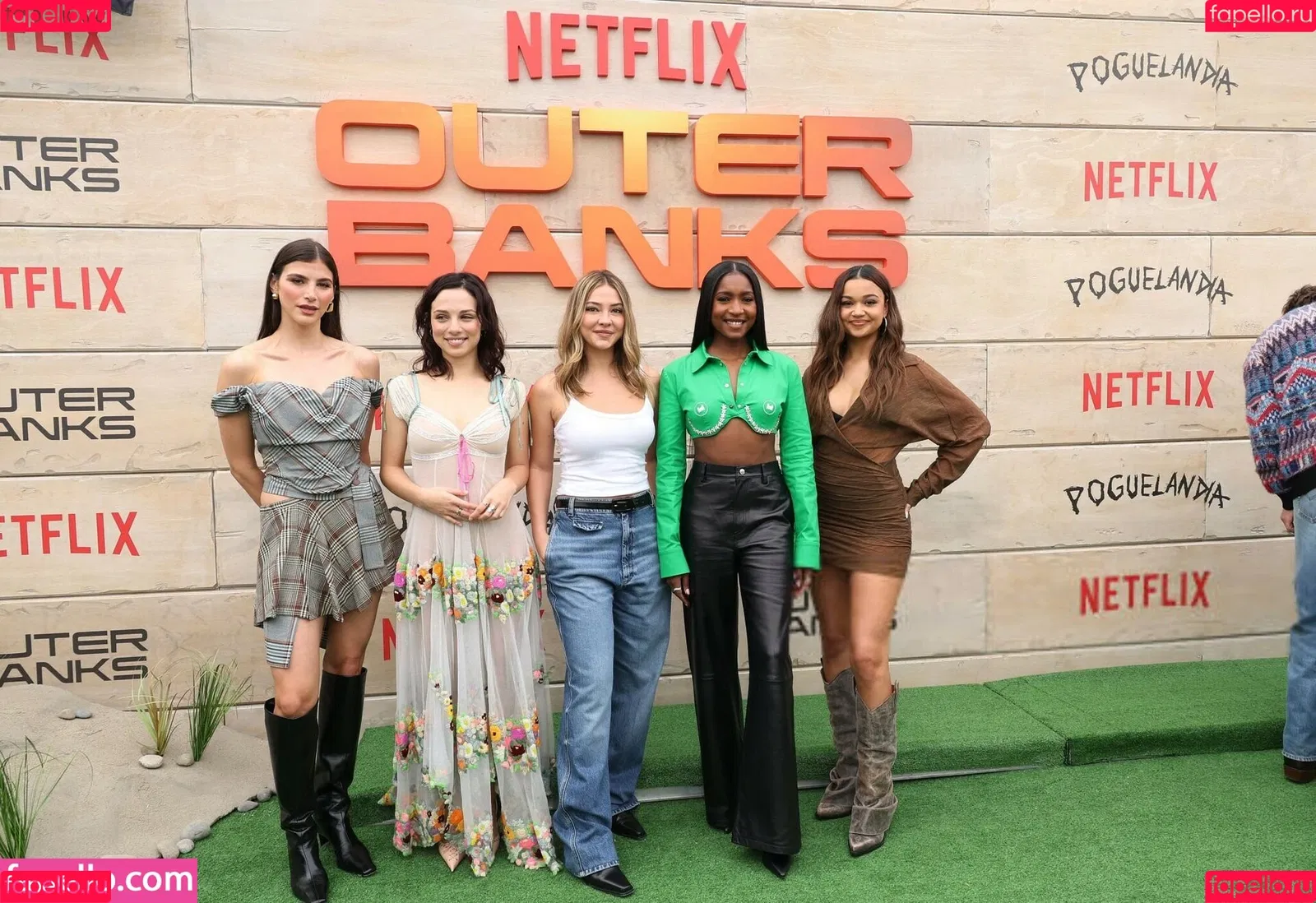 Madelyn Cline / madelyncline Onlyfans Photo Gallery 