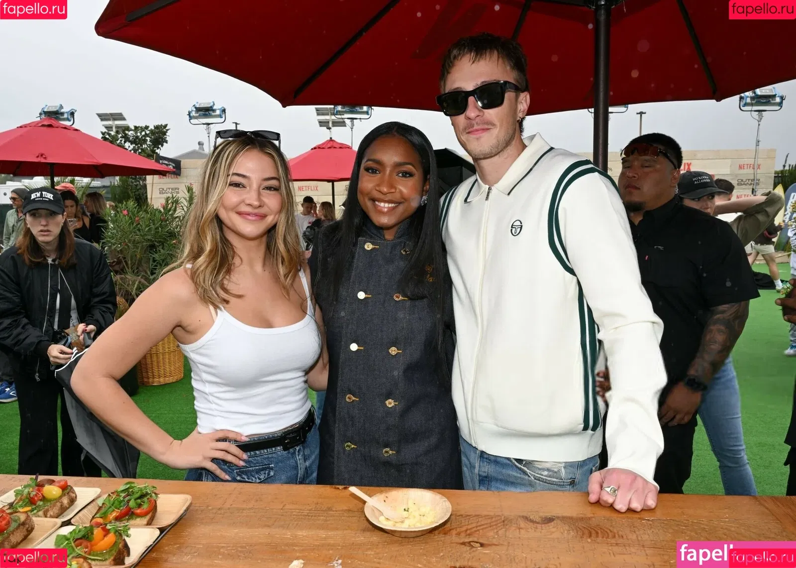 Madelyn Cline / madelyncline Onlyfans Photo Gallery 