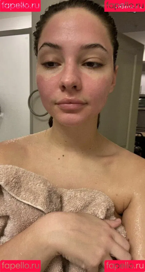 Madelyn Cline / madelyncline Onlyfans Photo Gallery 