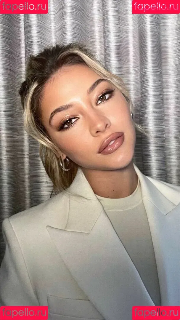 Madelyn Cline / madelyncline Onlyfans Photo Gallery 