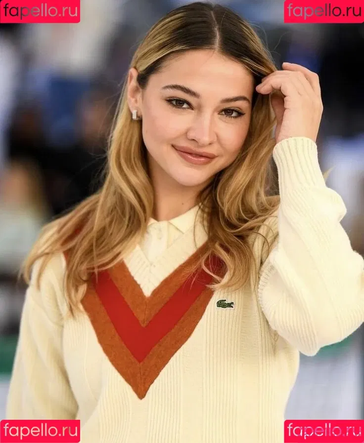 Madelyn Cline / madelyncline Onlyfans Photo Gallery 