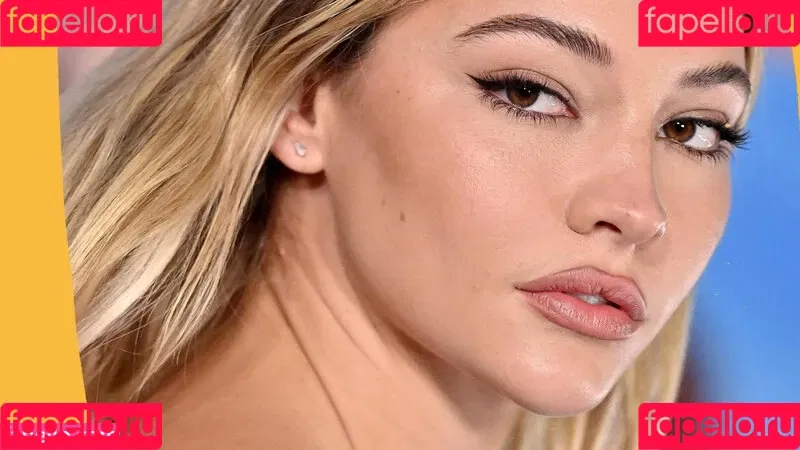 Madelyn Cline / madelyncline Onlyfans Photo Gallery 