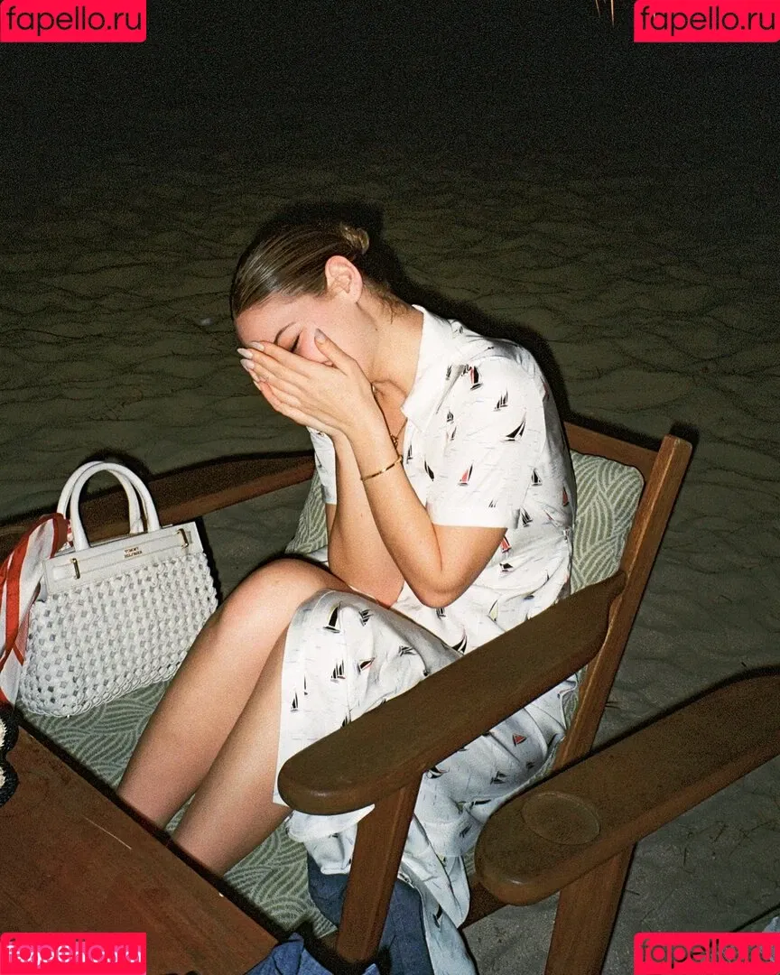 Madelyn Cline / madelyncline Onlyfans Photo Gallery 