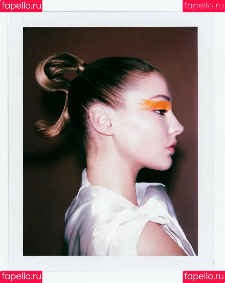 Madelyn Cline / madelyncline Onlyfans Photo Gallery 