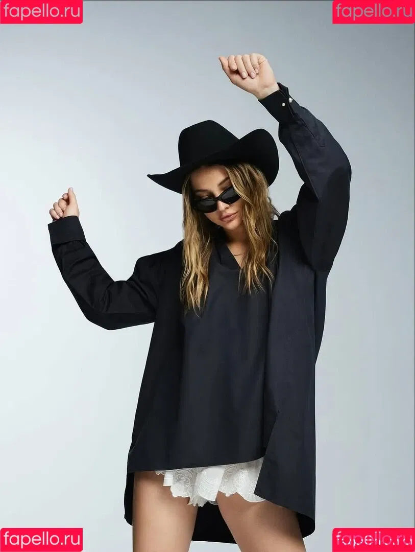 Madelyn Cline / madelyncline Onlyfans Photo Gallery 