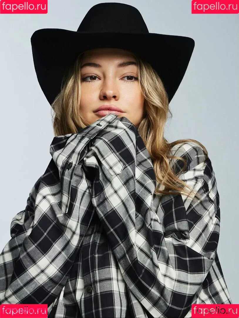 Madelyn Cline / madelyncline Onlyfans Photo Gallery 