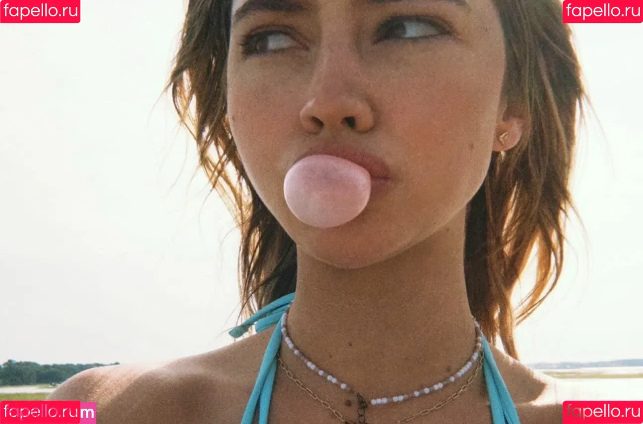 Madelyn Cline / madelyncline Onlyfans Photo Gallery 