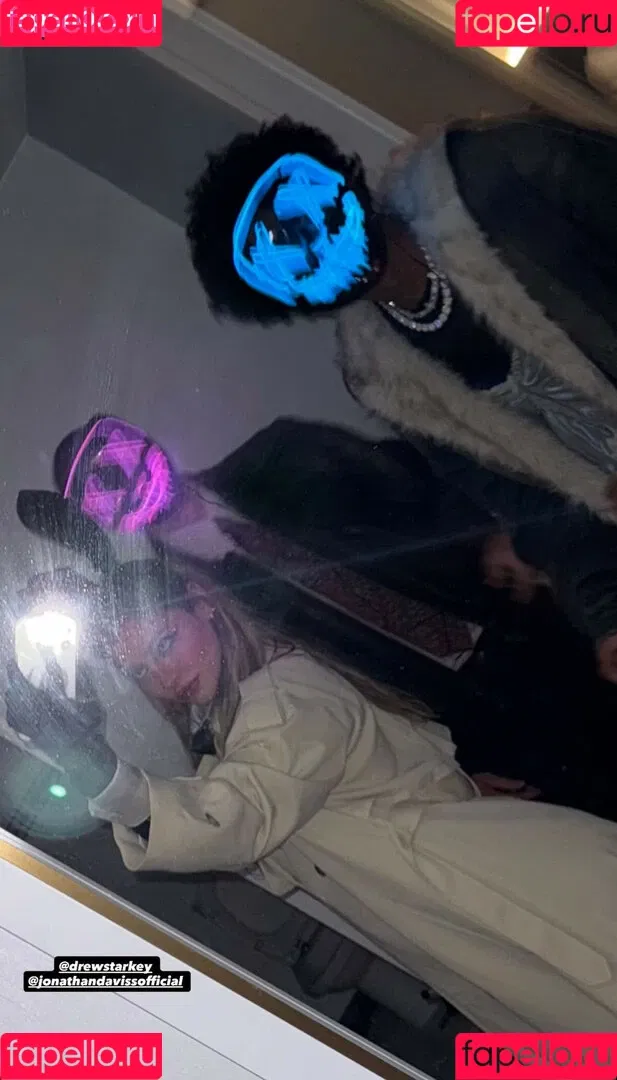 Madelyn Cline / madelyncline Onlyfans Photo Gallery 