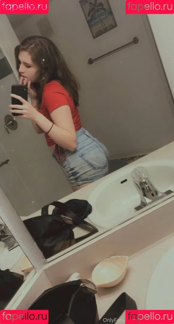 nessajade / nessajade_ Onlyfans Photo Gallery 