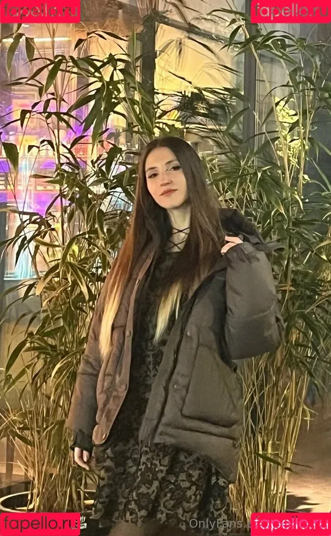 Mini Mila / mini.mi_la / minimila Onlyfans Photo Gallery 