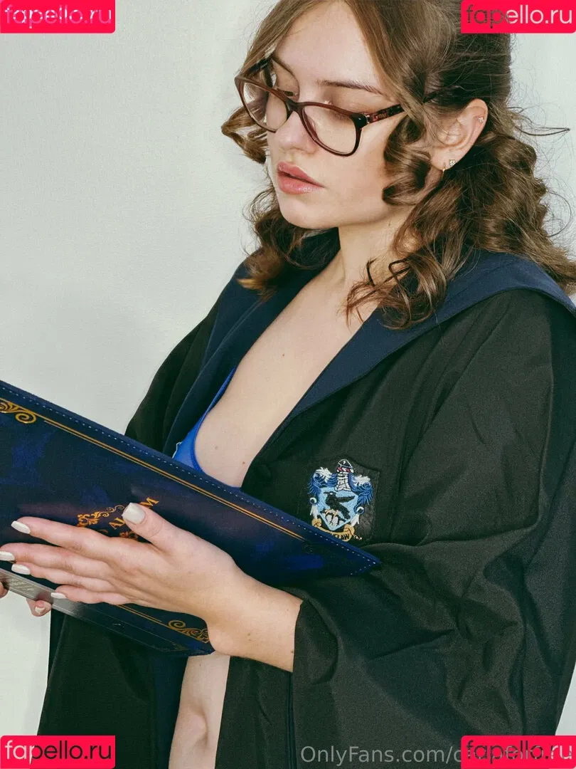 carlaforfree / carlaharvey Onlyfans Photo Gallery 