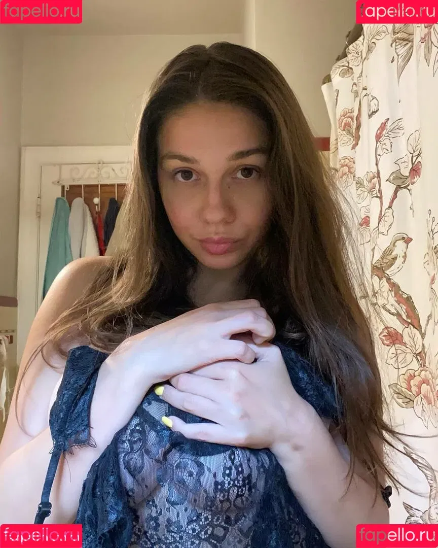 Maddy Mahmoudi / MaddyMahmoudi / Maddy_mahmoudi / u268798505 Onlyfans Photo Gallery 