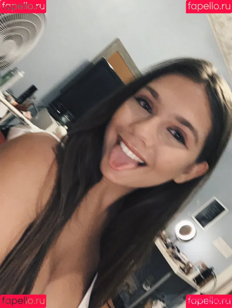 Maddy Mahmoudi / MaddyMahmoudi / Maddy_mahmoudi / u268798505 Onlyfans Photo Gallery 