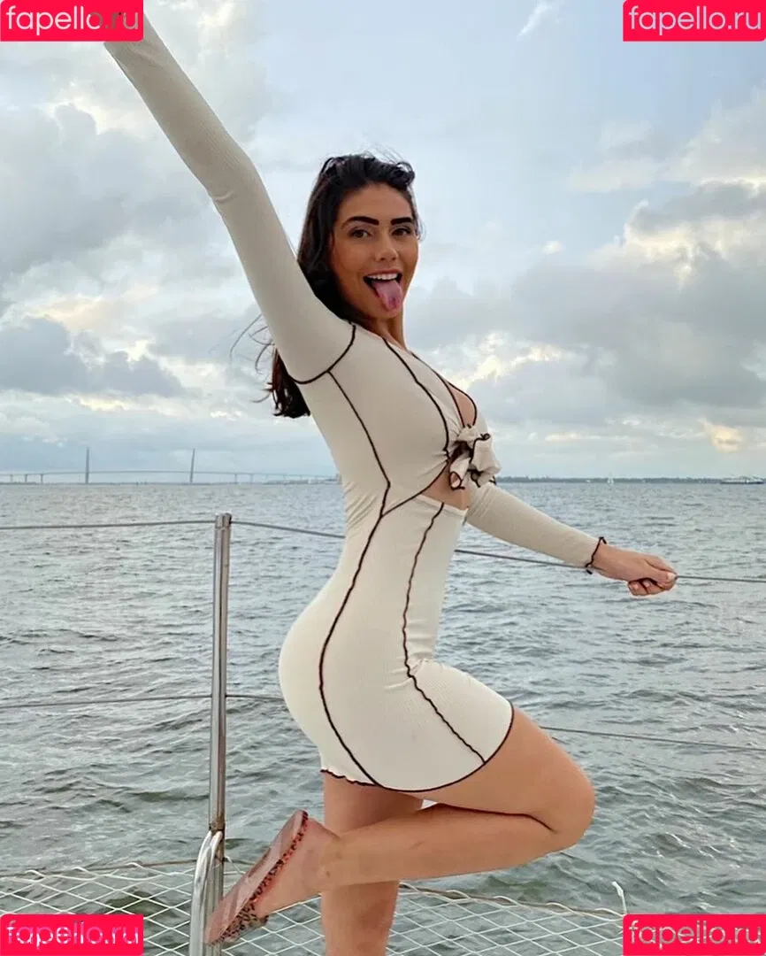 Maddy Mahmoudi / MaddyMahmoudi / Maddy_mahmoudi / u268798505 Onlyfans Photo Gallery 