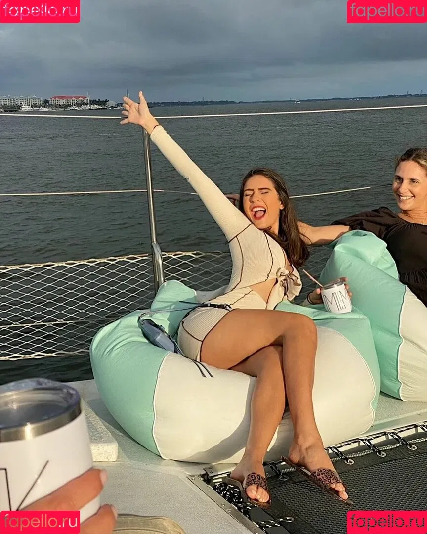 Maddy Mahmoudi / MaddyMahmoudi / Maddy_mahmoudi / u268798505 Onlyfans Photo Gallery 