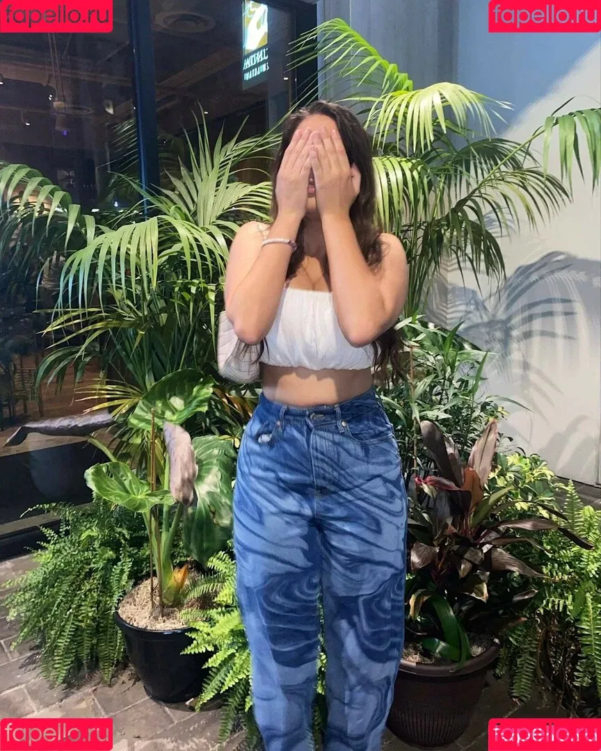 Maddy Mahmoudi / MaddyMahmoudi / Maddy_mahmoudi / u268798505 Onlyfans Photo Gallery 