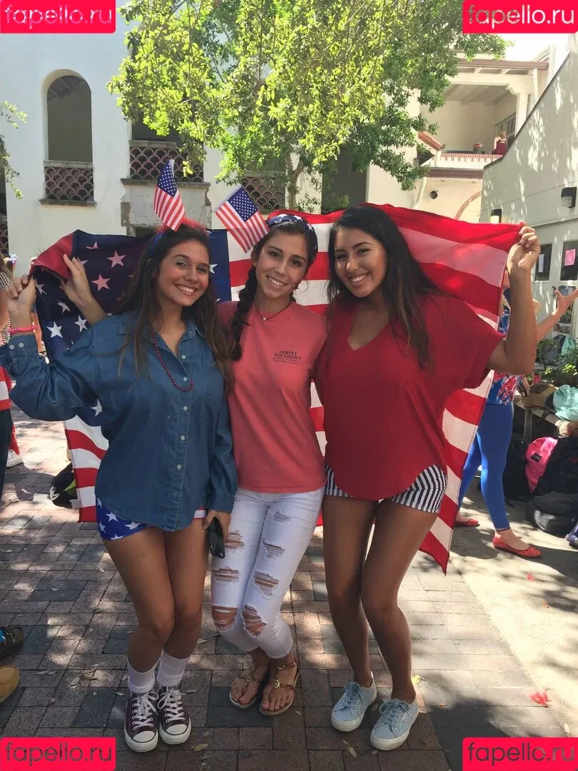 Maddy Mahmoudi / MaddyMahmoudi / Maddy_mahmoudi / u268798505 Onlyfans Photo Gallery 