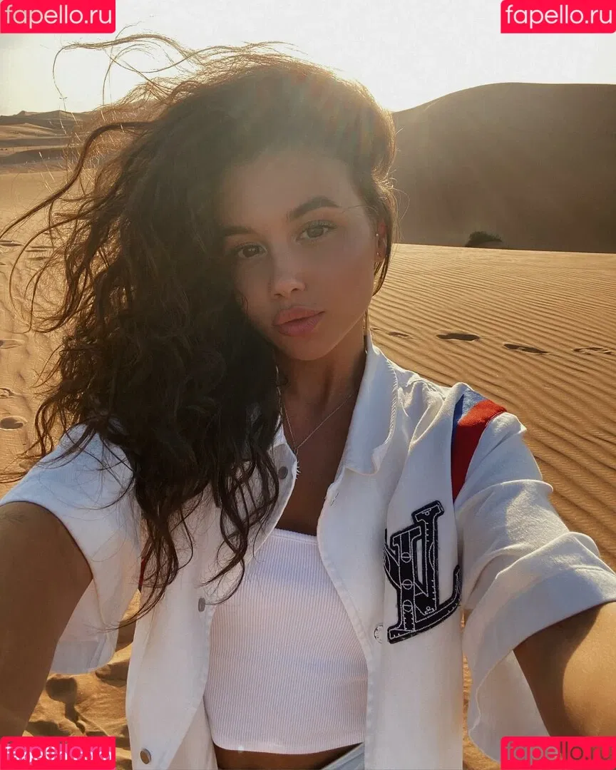 aliya__kiss / aliya_kiss Onlyfans Photo Gallery 